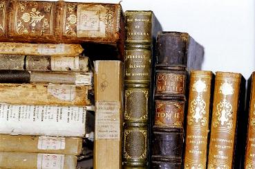 Biblioteca del Real Seminario, algunos tomos.